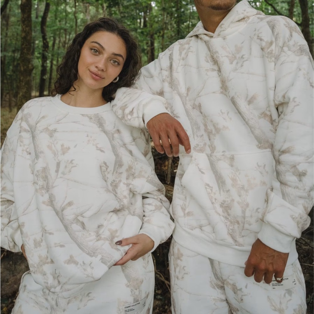 NIB Comfrt White Oak Limited Edition Camo Hoodie.  Sz small - Picture 4 of 6